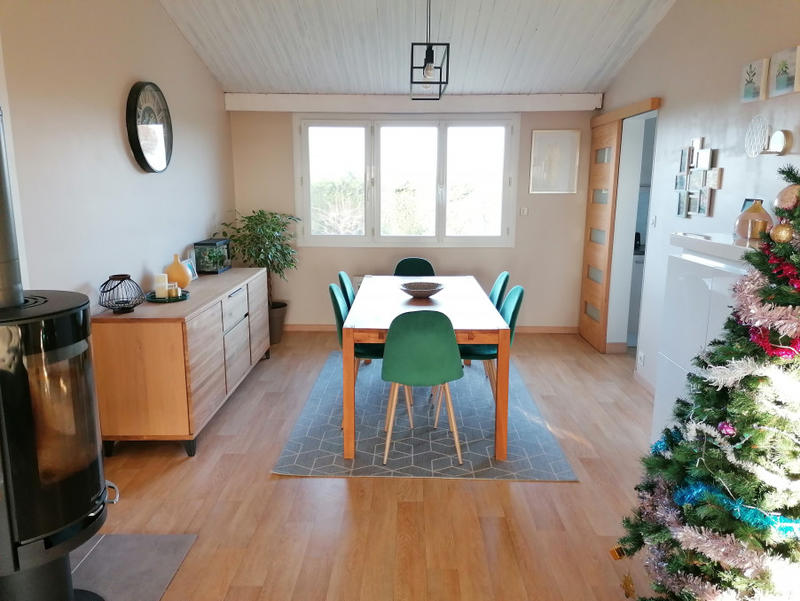 Maison - 90 m² - 5 pièces