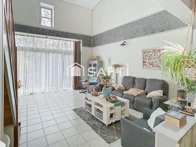 Maison - 196 m² - 5 pièces