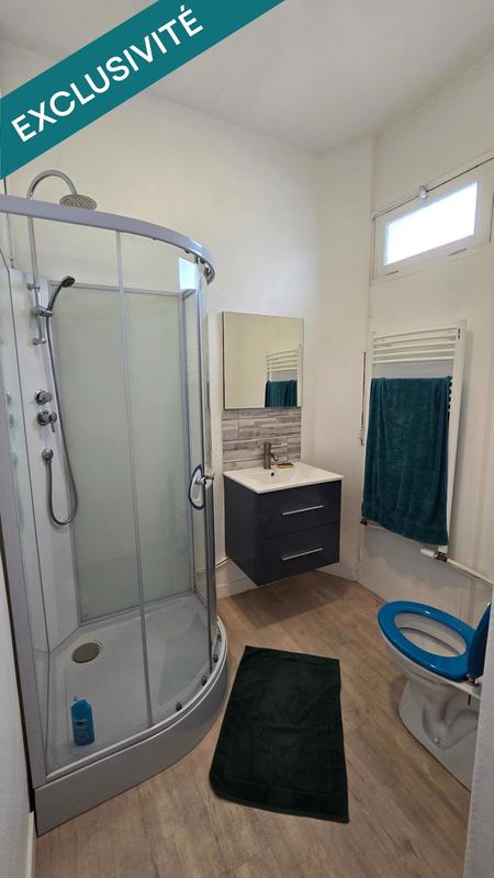 Maison - 210 m² - 18 pièces