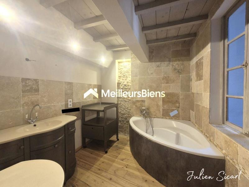 Maison de village - 170 m² - 6 pièces