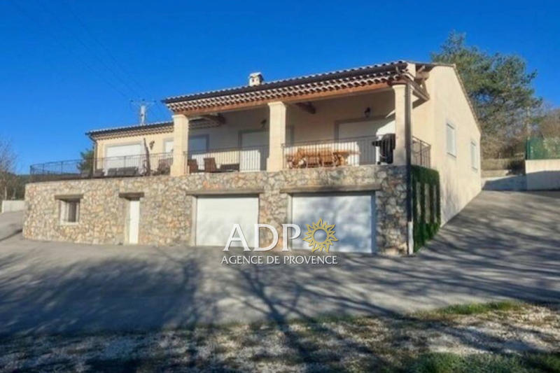 Maison - 200 m² - 5 pièces