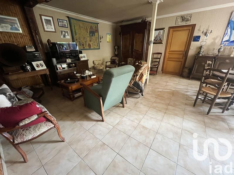 Maison - 246 m² - 7 pièces