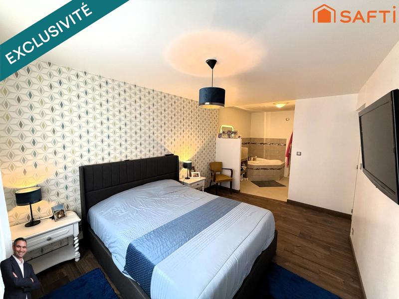 Maison - 217 m² - 9 pièces