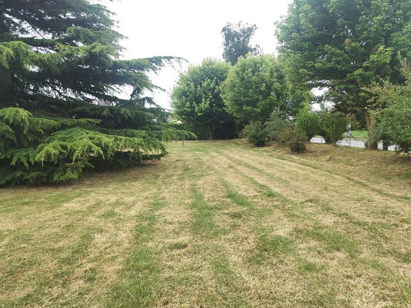 Terrain constructible - 1 003 m²