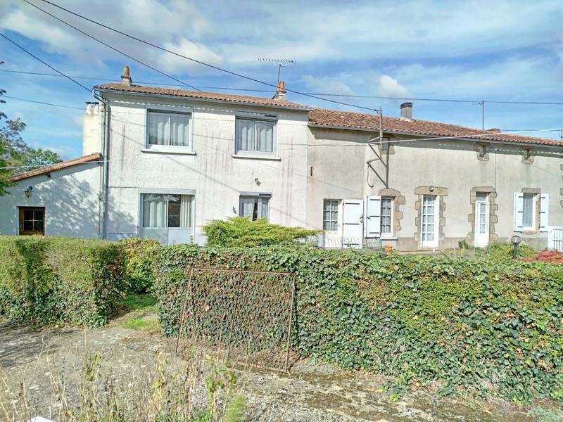 Maison - 222 m² - 8 pièces