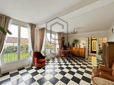 Maison - 140 m² - 7 pièces