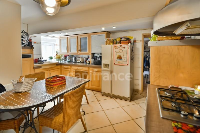 Local d'activité / Entrepôt - 900 m² - 10 pièces