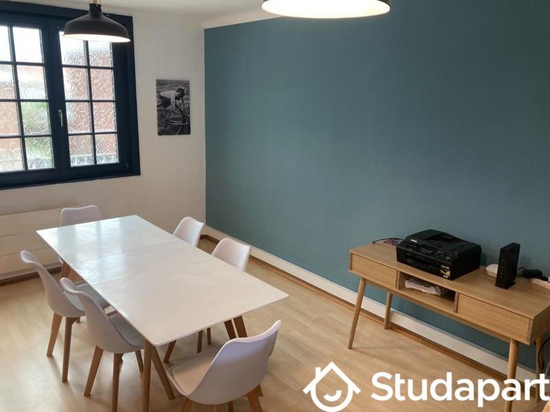 Chambre - 11 m² - 1 pièce