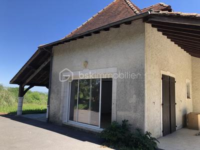 Maison - 140 m² - 5 pièces