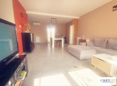 Maison - 97 m² - 5 pièces