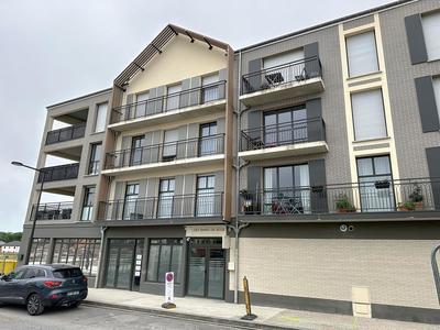 Santé - 121 m² - 6 pièces