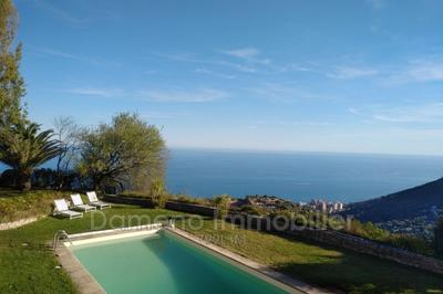 Propriété - 6 pièces