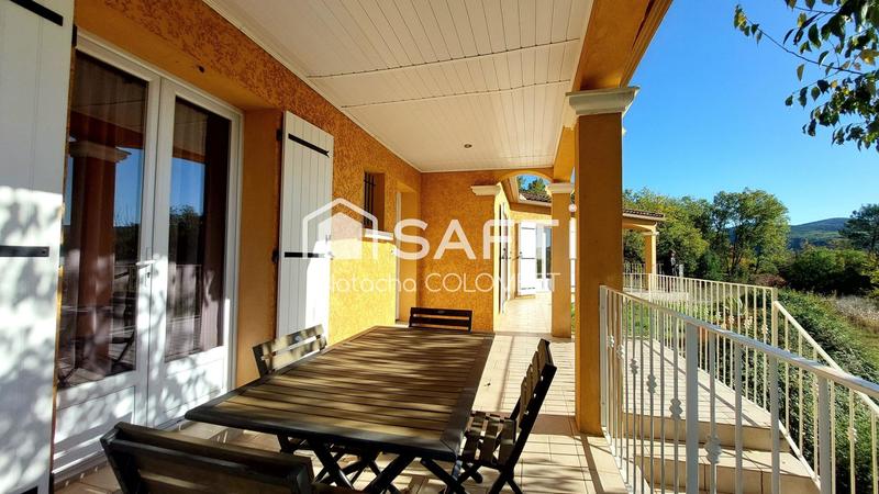 Maison - 184 m² - 5 pièces