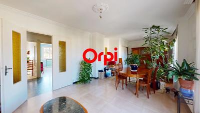 Appartement - 83 m² - 4 pièces