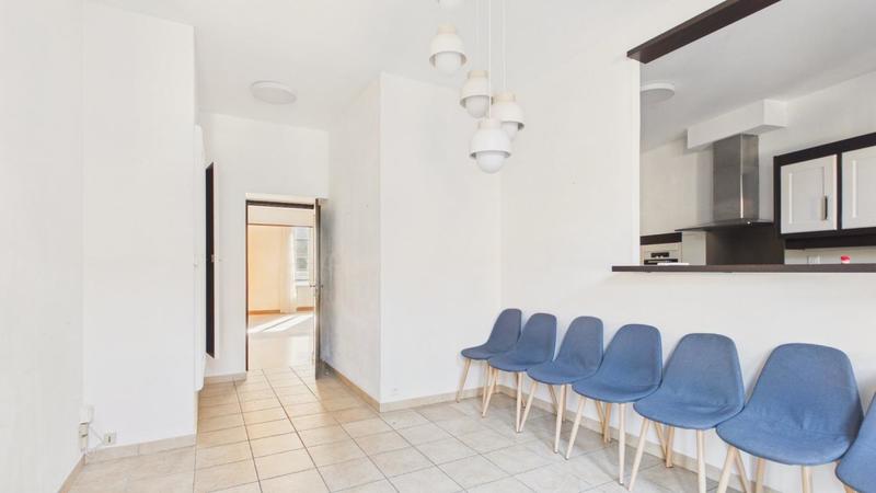 Appartement - 219 m² - 7 pièces