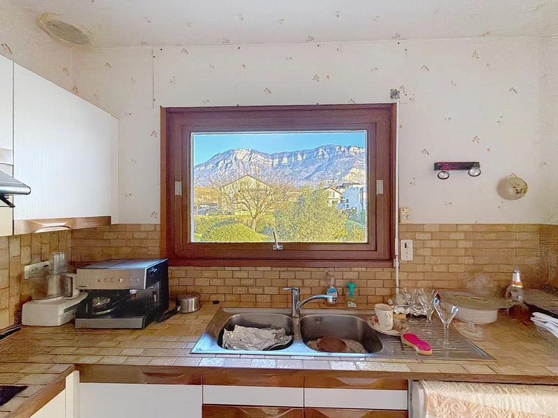 Maison - 220 m² - 5 pièces