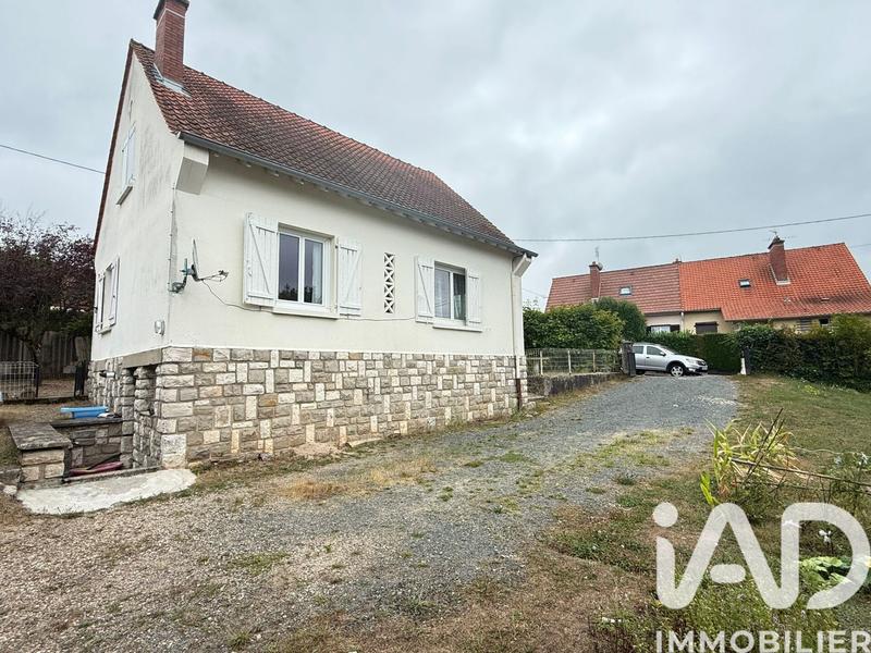 Maison - 99 m² - 5 pièces