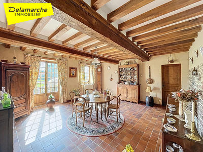 Maison - 163 m² - 7 pièces