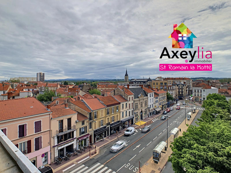 Appartement - 200 m² - 6 pièces