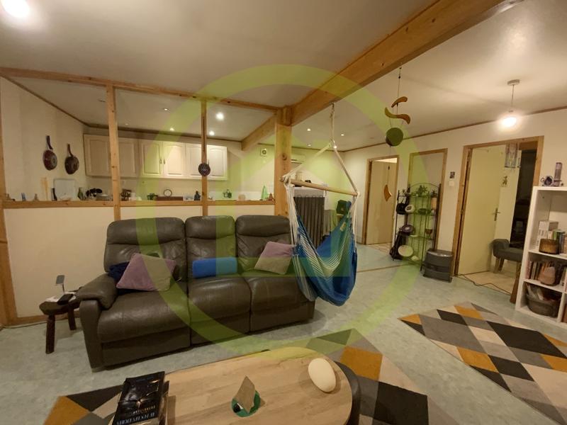 Maison - 90 m² - 4 pièces