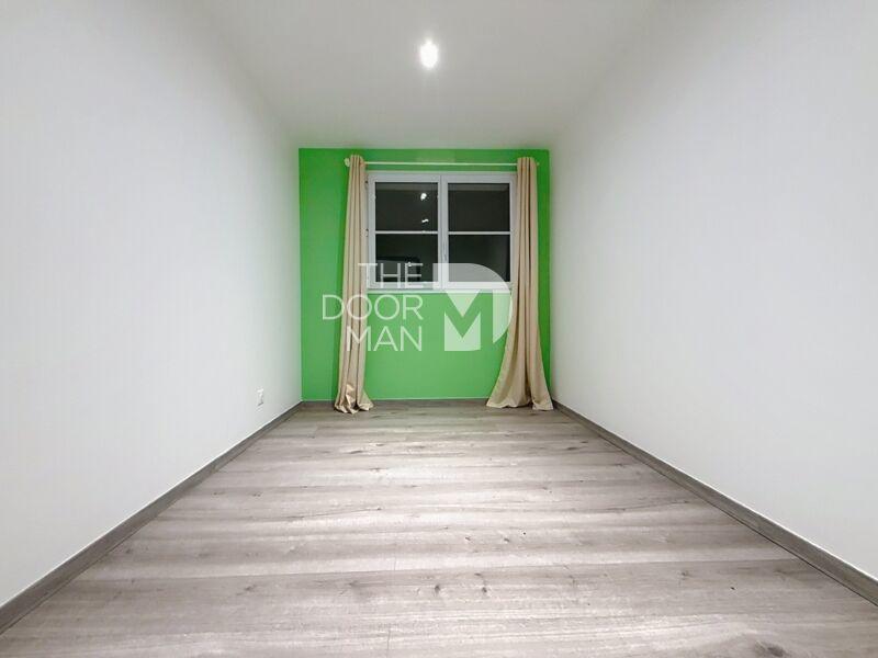 Demeure - 249 m² - 12 pièces