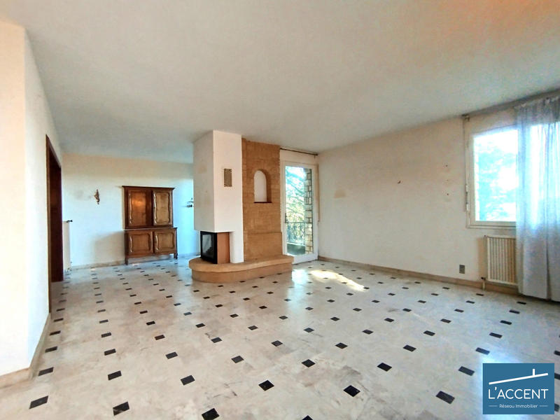 Maison - 185 m² - 7 pièces