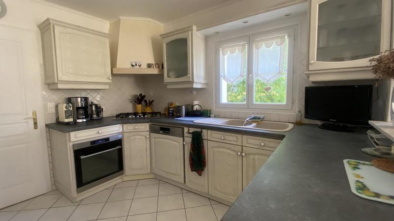 Maison - 170 m² - 5 pièces