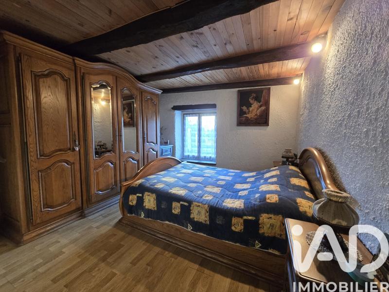 Maison - 93 m² - 5 pièces