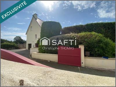 Maison - 142 m² - 8 pièces