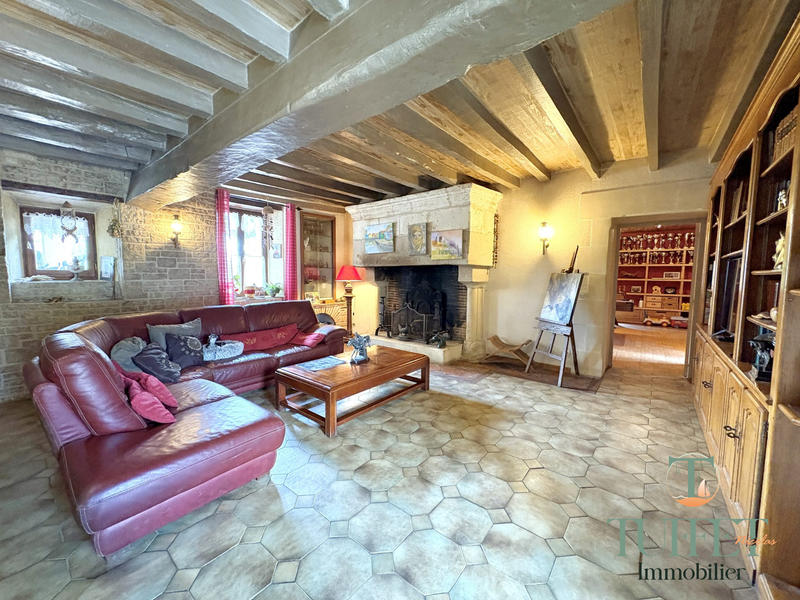 Maison - 274 m² - 9 pièces