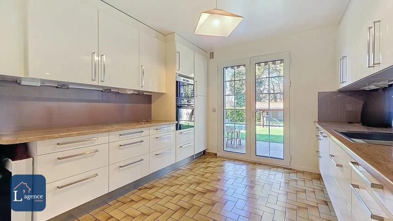 Maison - 150 m² - 7 pièces