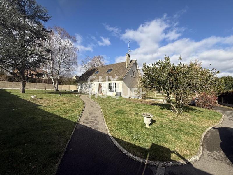 Pavillon - 163 m² - 7 pièces