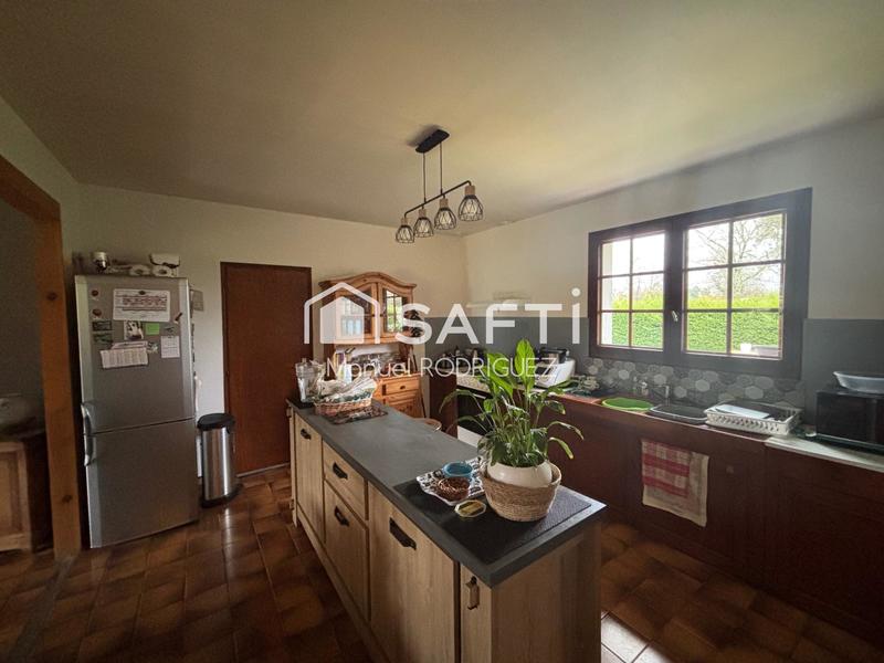 Maison - 104 m² - 4 pièces