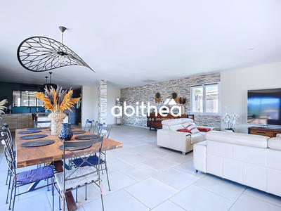 Villa - 181 m² - 6 pièces