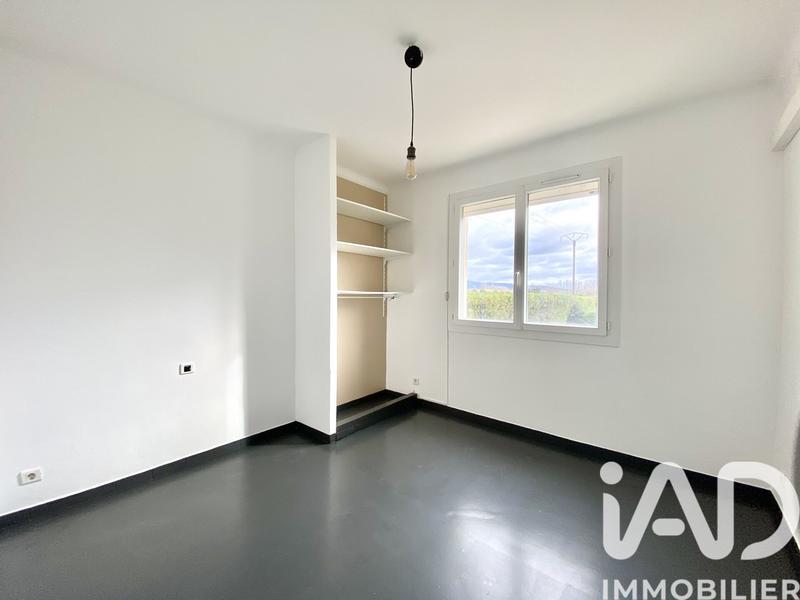 Maison - 303 m² - 19 pièces