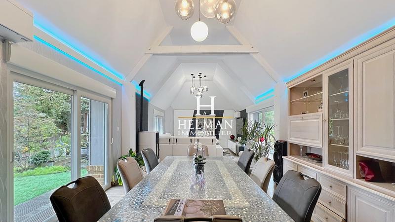 Maison - 201 m² - 6 pièces