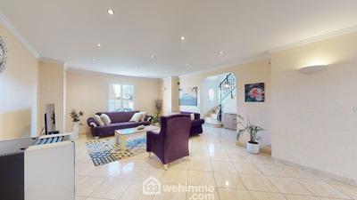 Maison - 170 m² - 7 pièces