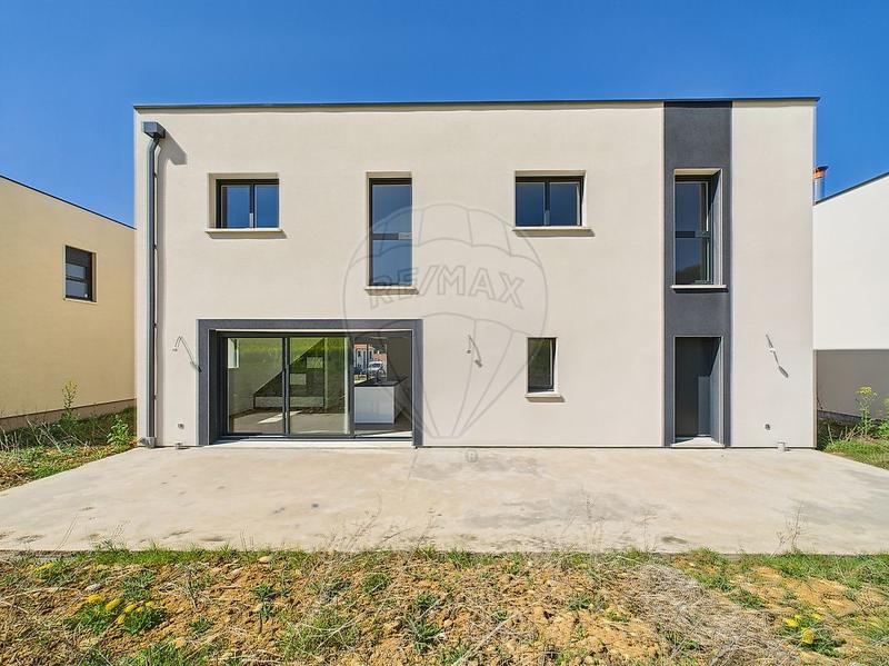 Maison - 162 m² - 7 pièces