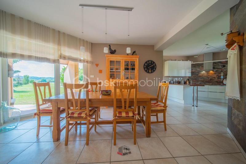 Maison d'architecte - 290 m² - 8 pièces