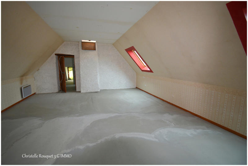 Maison - 230 m² - 7 pièces