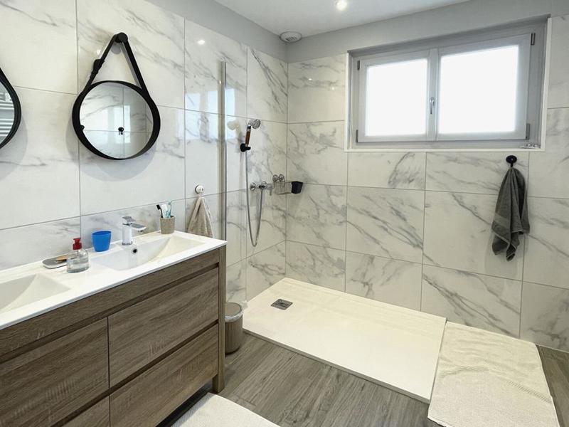 Appartement - 193 m² - 10 pièces