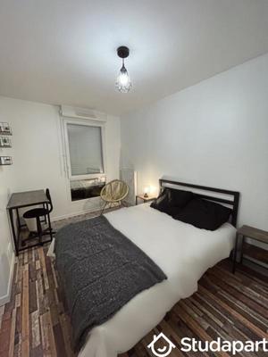 Chambre - 10 m² - 1 pièce