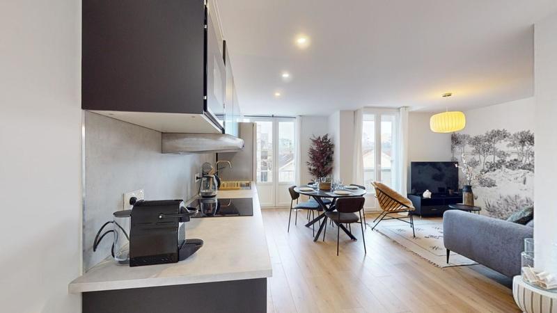 Appartement - 82 m² - 5 pièces