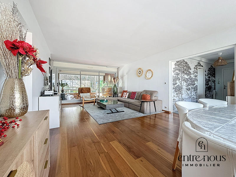 Appartement - 122 m² - 5 pièces