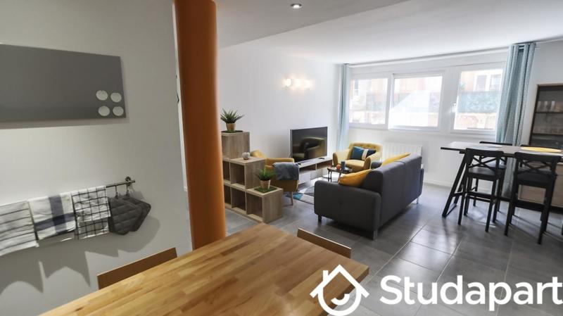 Chambre - 14 m² - 1 pièce