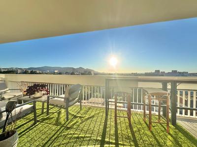 Appartement - 80 m² - 4 pièces