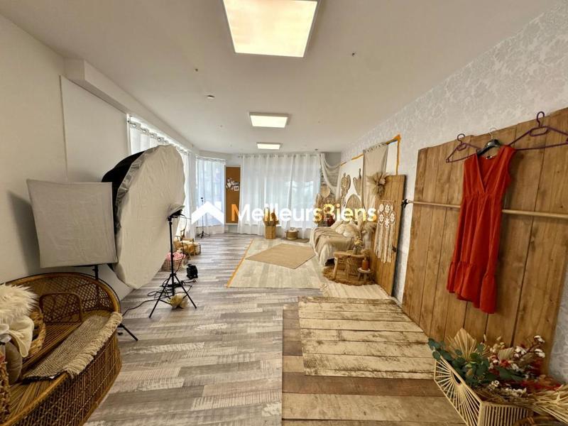 Immeuble - 160 m² - 6 pièces