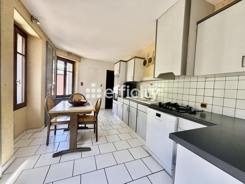 Maison - 170 m² - 6 pièces