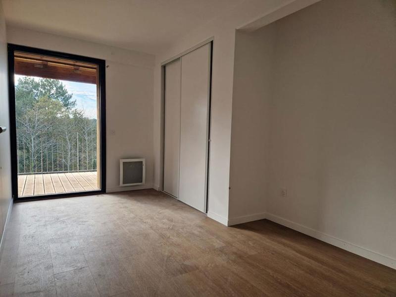 Appartement - 100 m² - 4 pièces
