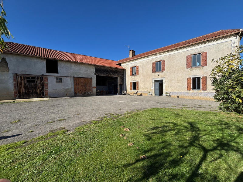 Maison - 180 m² - 4 pièces